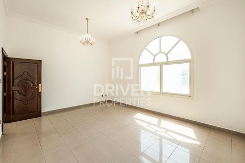 Villa til leie i Jumeirah, Dubai, Emiratene 5 soverom, 595 kvm Nr. 684272 - Foto 13
