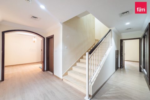 Üürile anda villa asukohaga Dubai, AÜE: 5 magamistoaga, 564.4 m² Nr 708170 - pilt 11