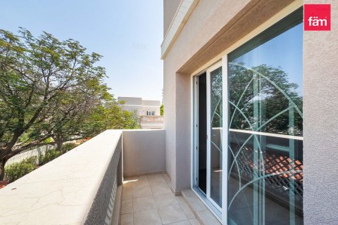 Üürile anda villa asukohaga Dubai, AÜE: 5 magamistoaga, 564.4 m² Nr 708170 - pilt 17