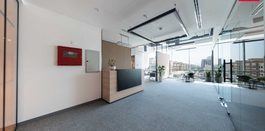 Kantoor in Sheikh Zayed Road, Dubai, VAE 252.5 vr.m. nr 694999