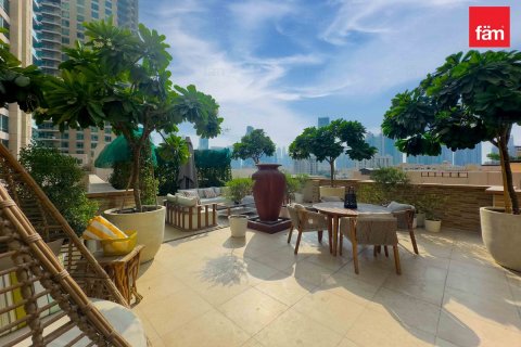 Apartament në Downtown Dubai (Downtown Burj Dubai), Emiratet e Bashkuara Arabe 2 dhoma gjumi, 225.6 m2. № 638386 - Foto 4