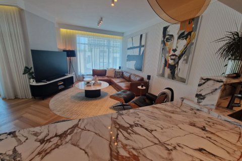 Downtown Dubai (Downtown Burj Dubai)、Dubai、UAE にあるマンション販売中 2ベッドルーム、225.6 m2、No638386 - 写真 3