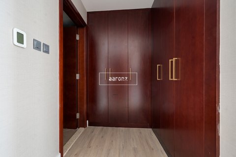 Apartment in Jumeirah Lake Towers, Dubai, UAE 1 bedroom, 92.1 sq.m. № 636691 - photo 9