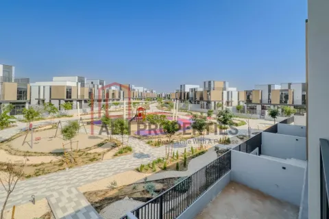 Kuća u nizu u Mudon, Dubai, UAE 3 spavaćih soba, 168 m2 Br. 690338 - fotografija 27