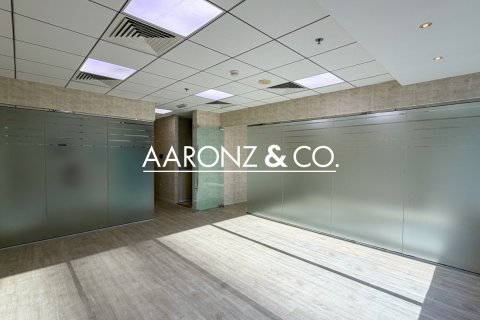Kancelária v Business Bay, Dubai, SAE 70 m2 č. 687687