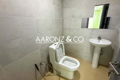 Business Bay, Dubai, UAE의 판매용 사무실 70제곱미터 번호 687687 - 사진 13