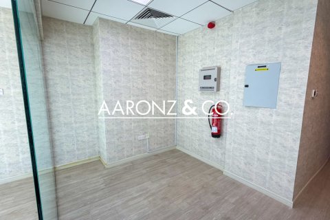 Business Bay, Dubai, UAE의 판매용 사무실 70제곱미터 번호 687687 - 사진 7