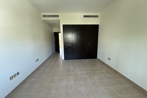 Shtëpi në qytet në Jumeirah Village Triangle, Dubai, Emiratet e Bashkuara Arabe 2 dhoma gjumi, 240 m2. № 696027 - Foto 9