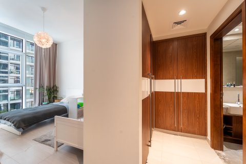 Lägenhet till försäljning i Al Kifaf, Dubai, UAE 2 sovrum, 144 kvm Nr. 696033 - fotografi 6