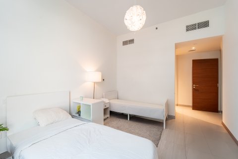 Lägenhet till försäljning i Al Kifaf, Dubai, UAE 2 sovrum, 144 kvm Nr. 696033 - fotografi 8