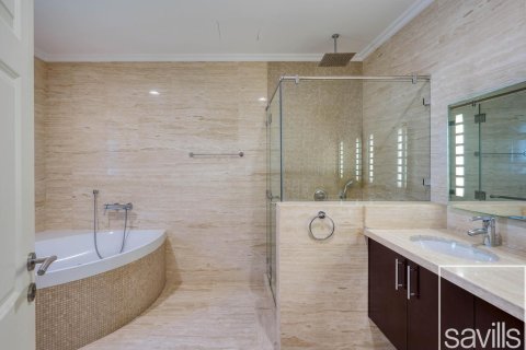 Vila di Jumeirah Golf Estates, Dubai, UAE 4 bilik tidur, 704.48 meter persegi № 747523 - foto 18