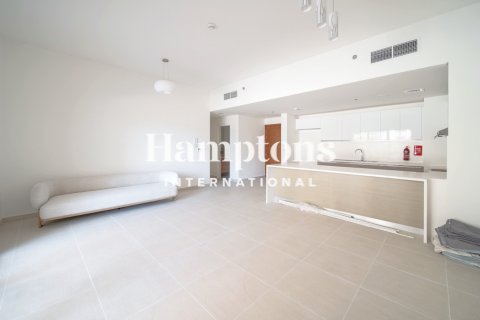 Apartmen di Jumeirah Golf Estates, Dubai, UAE 2 bilik tidur, 127.78993456 meter persegi № 707830 - foto 6