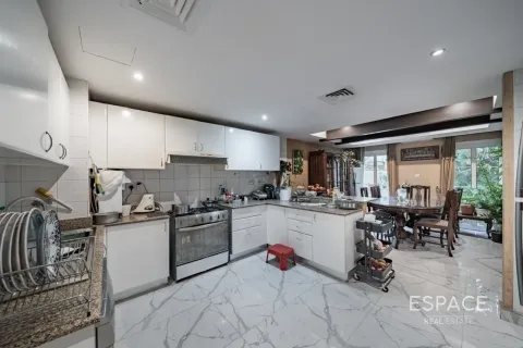 Vila u gradu The Lakes, Dubai, UAE 3 spavaće sobe, 270 m2 Br. 737995 - Slika 6