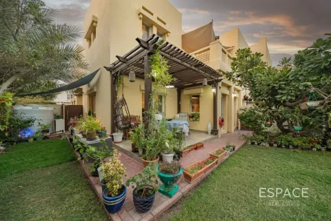 Vila u gradu The Lakes, Dubai, UAE 3 spavaće sobe, 270 m2 Br. 737995 - Slika 19