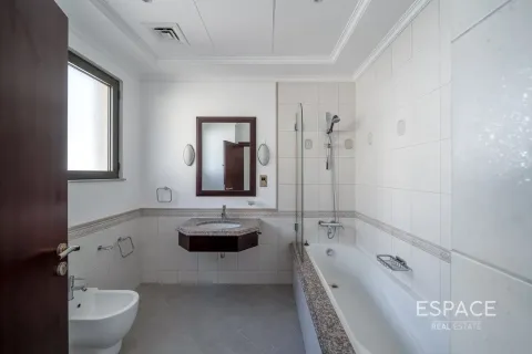 Villa zum Verkauf in Palm Jumeirah, Dubai, VAE 4 Schlafzimmer, 465 m2 Nr. 737994 - Foto 15