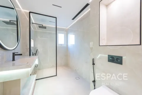 Müüa villa asukohaga Meadows, Dubai, AÜE: 4 magamistoaga, 390 m² Nr 738011 - pilt 17