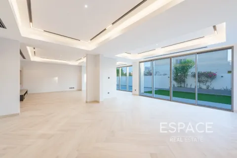 Müüa villa asukohaga Meadows, Dubai, AÜE: 4 magamistoaga, 390 m² Nr 738011 - pilt 2