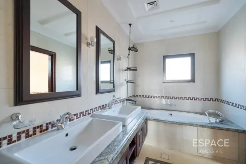 Villa itt: Palm Jumeirah, Dubai, EAE, 6 hálószoba, 650 m², azonosító: 738012 - fénykép 4