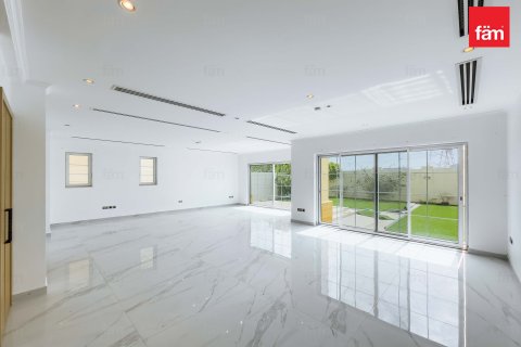 Villa in Dubai, UAE 4 bedrooms, 514.2 sq.m. № 638368 - photo 4