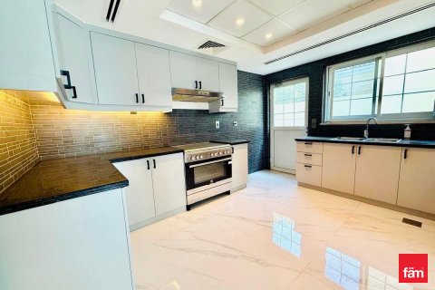 Vilë në Dubai, Emiratet e Bashkuara Arabe 3 dhoma gjumi, 514.2 m2. № 638368 - Foto 8