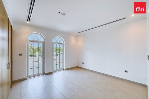 Villa in Dubai, UAE 4 bedrooms, 514.2 sq.m. № 638368 - photo 6