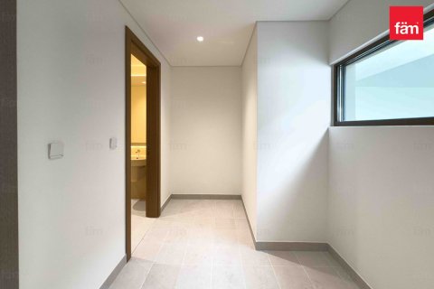 Villa te huur in Al Furjan, Dubai, VAE 4 slaapkamers, 366.6 vr.m., nr 638366 - foto 27