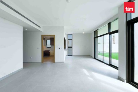 Villa te huur in Al Furjan, Dubai, VAE 4 slaapkamers, 366.6 vr.m., nr 638366 - foto 7