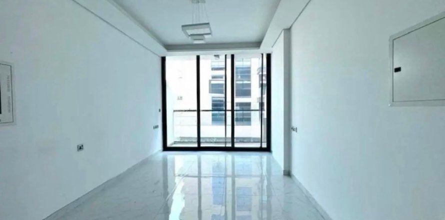 Appartamento a Arjan, Dubai, EAU 32.7 mq. № 739535