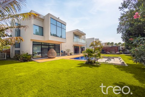 Villa em Al Barari, Dubai, EAU 4 quartos, 650.97 m2 № 733894
