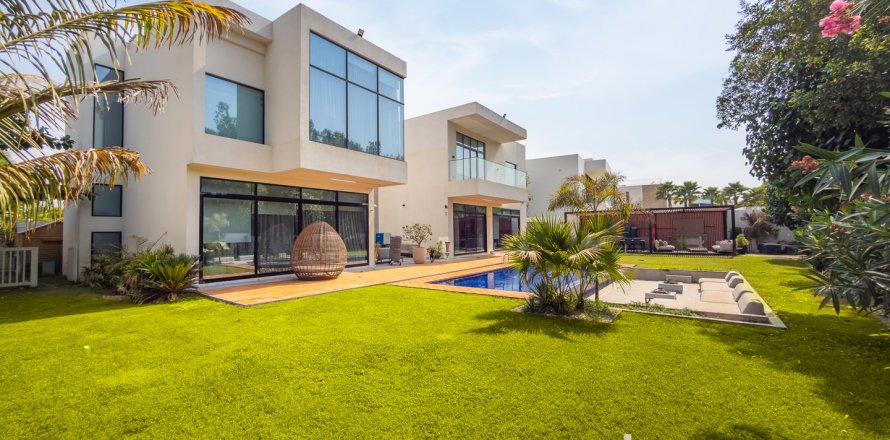 Villa asukohaga Al Barari, Dubai, AÜE: 4 magamistoaga, 650.97 m² Nr 733894