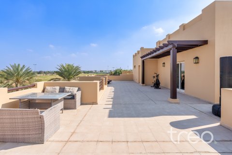 Villa till försäljning i Arabian Ranches, Dubai, UAE 5 sovrum, 671.69 kvm Nr. 733895 - fotografi 30