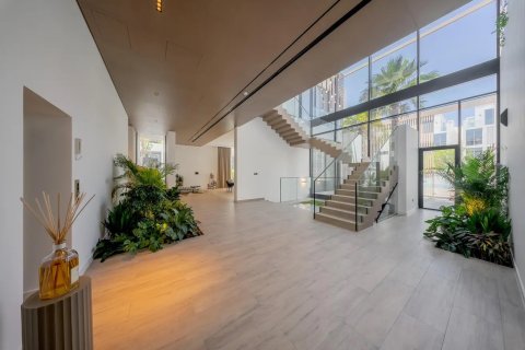 Βίλα σε Al Barari, Dubai, ΗΑΕ 7 υπνοδωμάτια, 2526.87 τ.μ. Αρ. 733893 - φωτογραφία 8