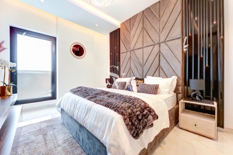 Apartment in Nadd Al Hammar, Dubai, UAE 2 bedrooms, 98 sq.m. № 699591 - photo 2