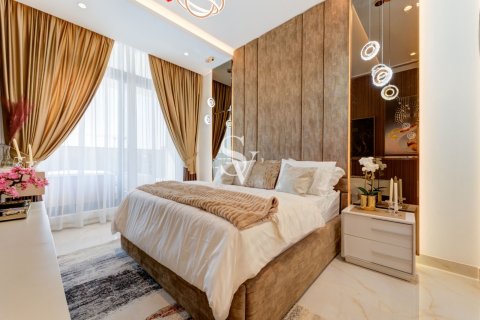 Apartment in Nadd Al Hammar, Dubai, UAE 2 bedrooms, 98 sq.m. № 699591 - photo 11