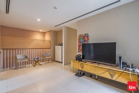 Villa in Dubai, UAE 4 bedrooms, 227.4 sq.m. № 633833 - photo 11