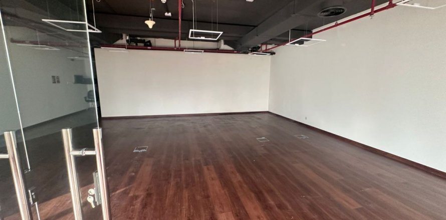 Zyrë në Dubai, Emiratet e Bashkuara Arabe 117.7 m2. № 633829