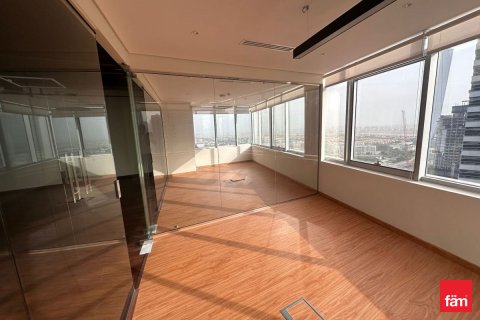 Zyrë në Dubai, Emiratet e Bashkuara Arabe 117.7 m2. № 633829 - Foto 6
