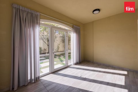 Willa do wynajęcia w Dubai, ZEA 4 sypialnie, 457.2 mkw., nr 652223 - zdjęcie 6