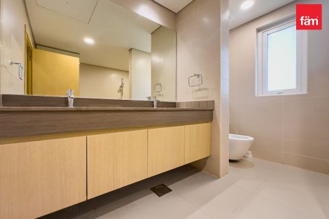 Villa itt: Dubai, EAE, 4 hálószoba, 457.2 m², azonosító: 652223 - fénykép 9