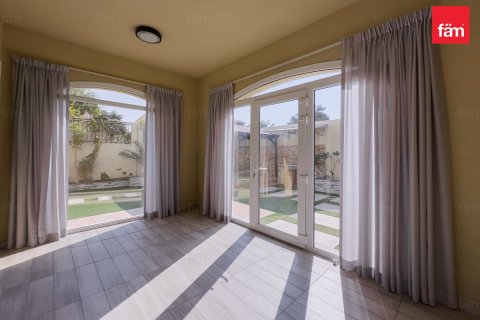 Willa do wynajęcia w Dubai, ZEA 4 sypialnie, 457.2 mkw., nr 652223 - zdjęcie 5