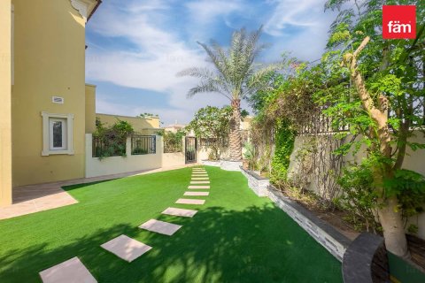 Villa itt: Dubai, EAE, 4 hálószoba, 457.2 m², azonosító: 652223 - fénykép 11