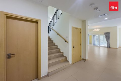 Willa do wynajęcia w Dubai, ZEA 4 sypialnie, 457.2 mkw., nr 652223 - zdjęcie 12