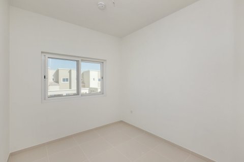 Casa urbana para arrendamento em Dubai Land, Dubai, EAU 2 quartos, 161 m2 № 703080 - foto 4