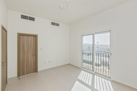Casa urbana para arrendamento em Dubai Land, Dubai, EAU 2 quartos, 161 m2 № 703080 - foto 8
