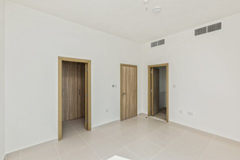 Casa urbana para arrendamento em Dubai Land, Dubai, EAU 2 quartos, 161 m2 № 703080 - foto 9