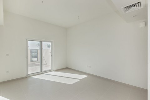 Casa urbana para arrendamento em Dubai Land, Dubai, EAU 2 quartos, 161 m2 № 703080 - foto 23