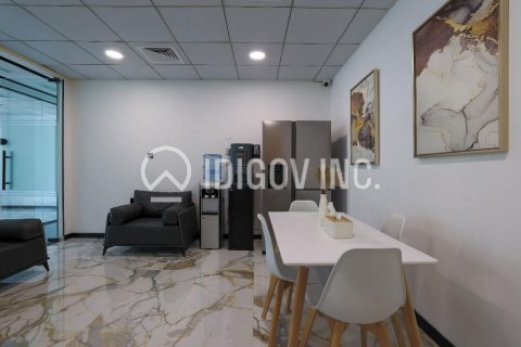 Снять в аренду офис в Бизнес-Бэй, Дубай, ОАЭ 65м2, № 640981 - фото 15