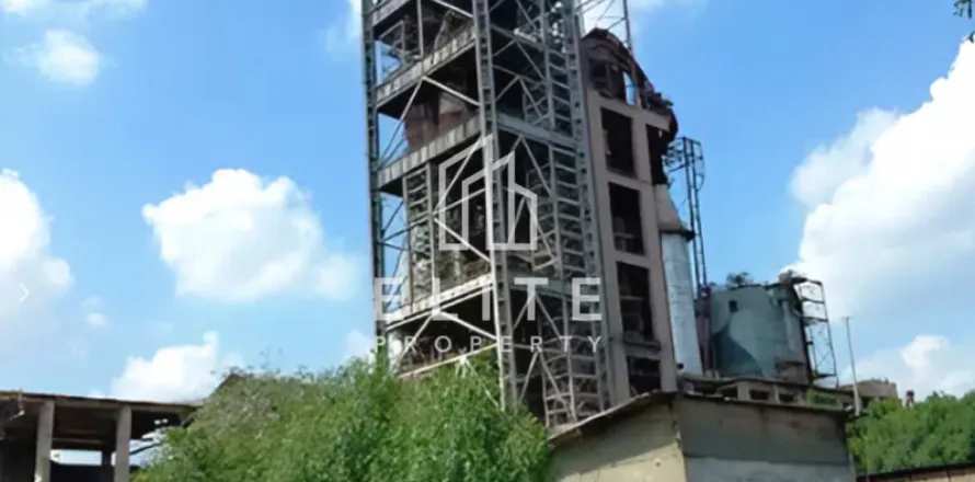 Kilang di Abu Dhabi, UAE 79859 meter persegi № 659481