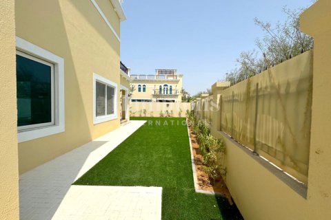 Huvila Jumeirah Park, Dubai, Arabiemiraatit 4 makuuhuonetta, 538.85969672 m2 № 697162 - kuva 4