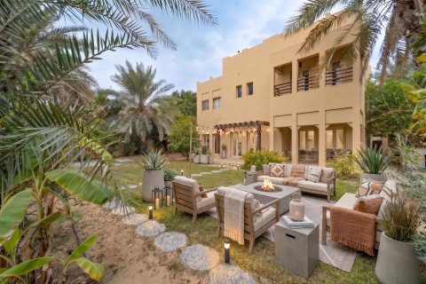 Vilă în Dubai, EAU 4 dormitoare, 827 mp.  №734182